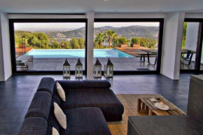 Гостиница Holiday Home Alexander Plana  Паллейя